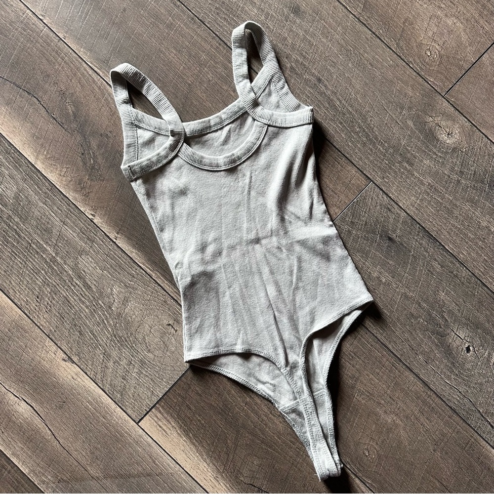 Abercrombie & Fitch Ribbed Bodysuit - Picture 6 of 8